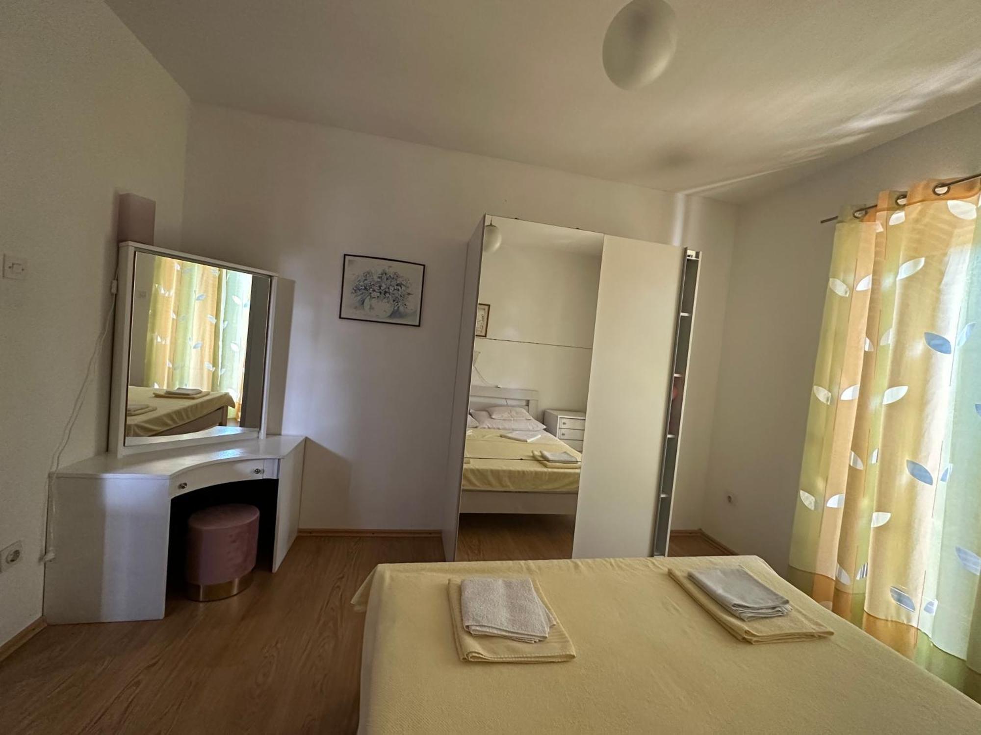 Apartmani Ira ツリクヴェニツァ エクステリア 写真