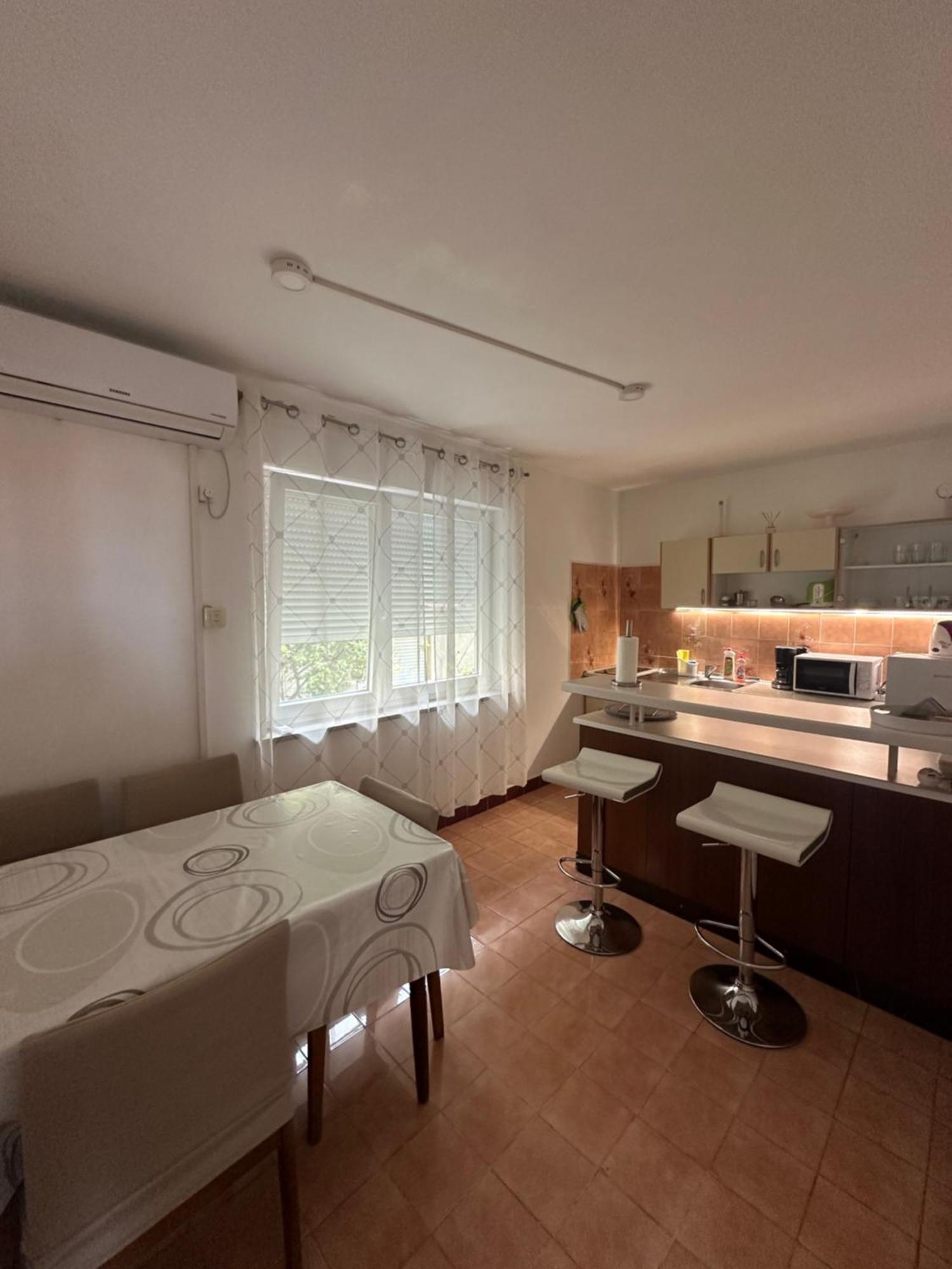 Apartmani Ira ツリクヴェニツァ エクステリア 写真