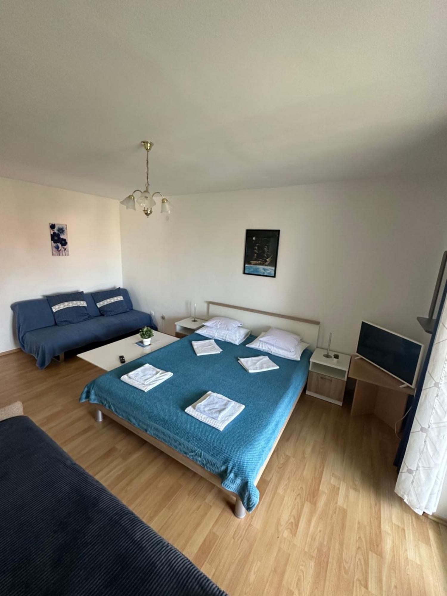 Apartmani Ira ツリクヴェニツァ エクステリア 写真